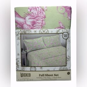 Wicked Katie Kime Full Size Sheet Set
4 Pc Set
Super Soft
New in Packaging